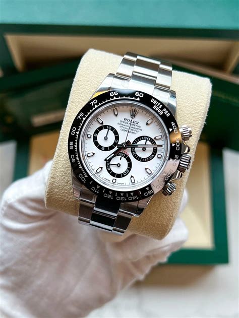 rolex daytona mit racing dial panda|rolex daytona panda retail price.